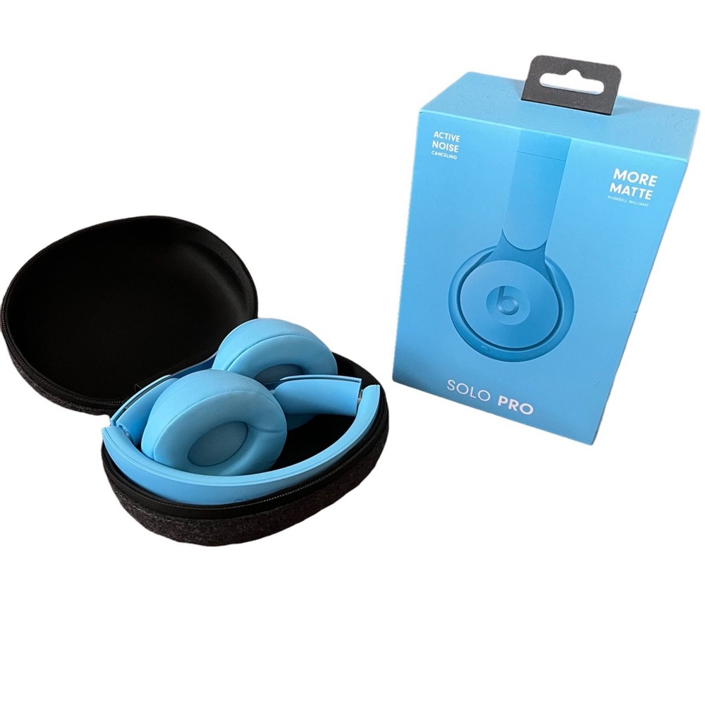 Blue Beats Solo Pro Headphones